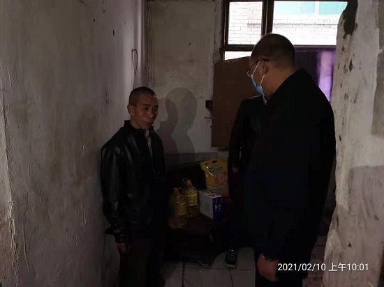 集團公司慰問“雙包雙保”社區困難群眾