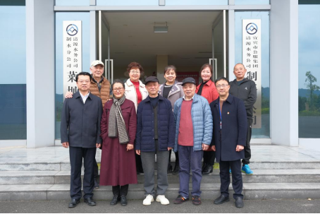 市人大常委會原副主任、市國資委原主任范崇寧率隊到市公服集團清源水務(wù)公司走訪調(diào)研